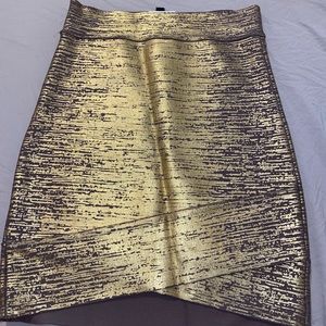BCBG Gold foil mini skirt. Xxs